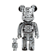 Bearbrick H.R. Giger Black Chrome 400% + 100% de BE@RBRICK, 2021
