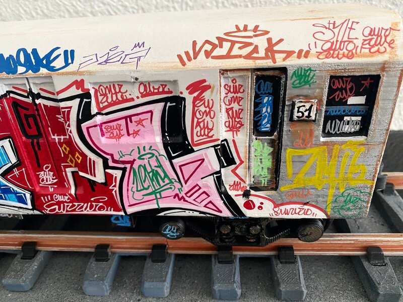 Wagon Graffiti d'Alberto Blanchart, 2023 (vue 2)