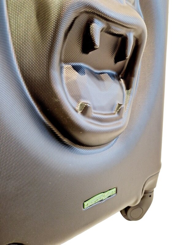 Kong Escape Suitcase (Black & Khaki) de Richard Orlinski, 2022 (vue 3)