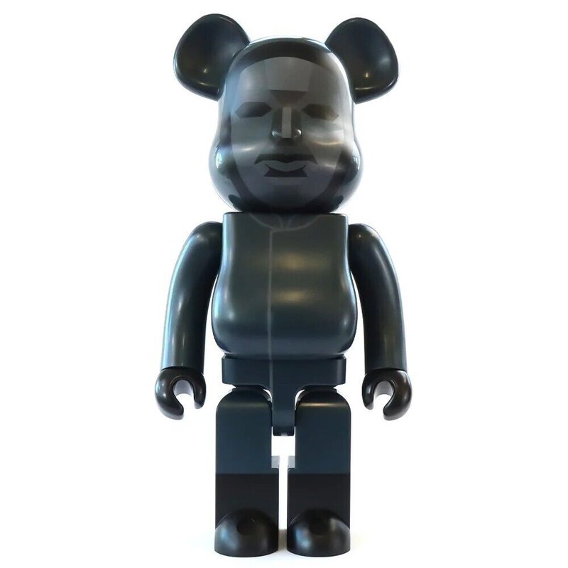 Squid Game Frontman 1000% de BE@RBRICK, 2022