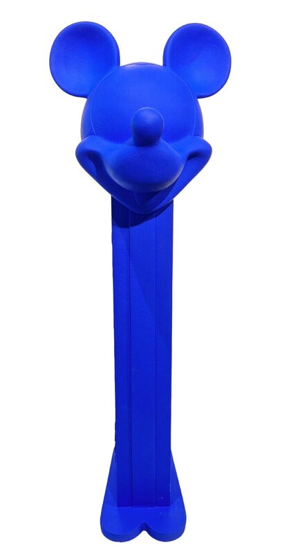 Pez Mickey bleu Klein d'Annick Cuadrado, 2023 (vue 2)