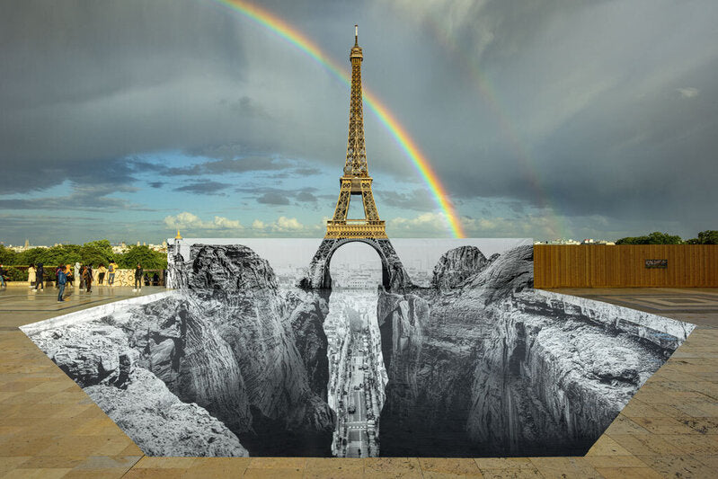 Trompe l'oeil, Les Falaises du Trocadéro, 21 mai 2021, 20h03, Paris, France de JR, 2021