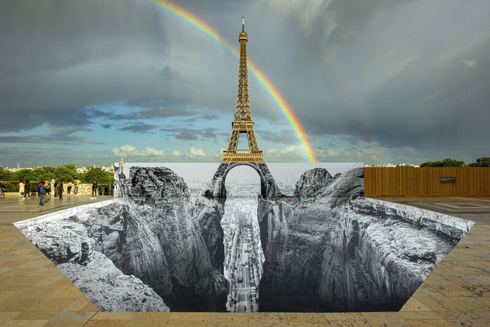 Trompe l'oeil, Les Falaises du Trocadéro, 21 mai 2021, 20h03, Paris, France de JR, 2021