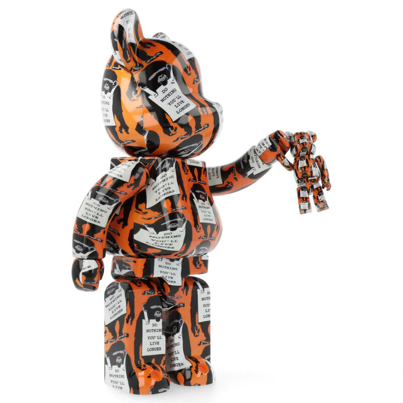 Bearbrick Monkey Sign 400% + 100% de BE@RBRICK, 2022 (vue 2)