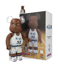 Bearbrick Shaquille O'Neal 400% + 100% by BE@RBRICK, 2021 (view 4)