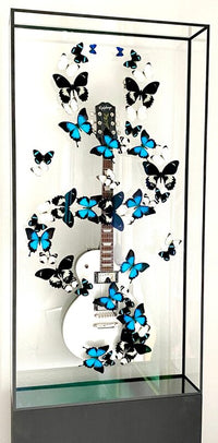 Flying Les Paul by Benjamin Pietri, 2023