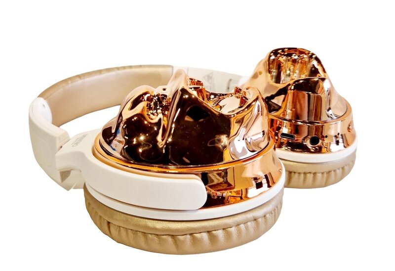 Kong Headphone (Gold) by Richard Orlinski, 2022 (view 2)