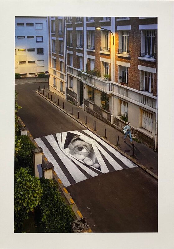 Finding Hope, night view, Paris, France de JR, 2020