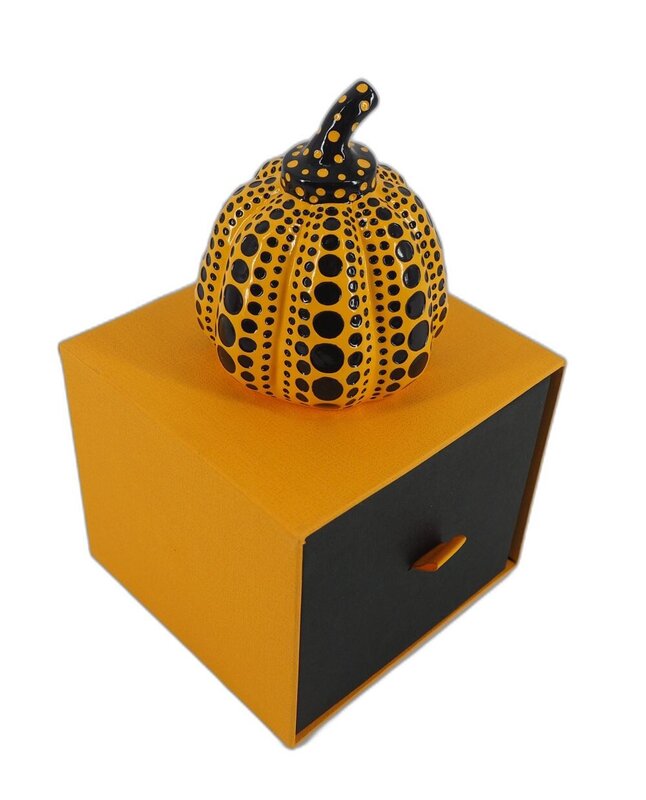 Black and Yellow Pumpkin by Yayoi Kusama, c. 2015 (view 5)