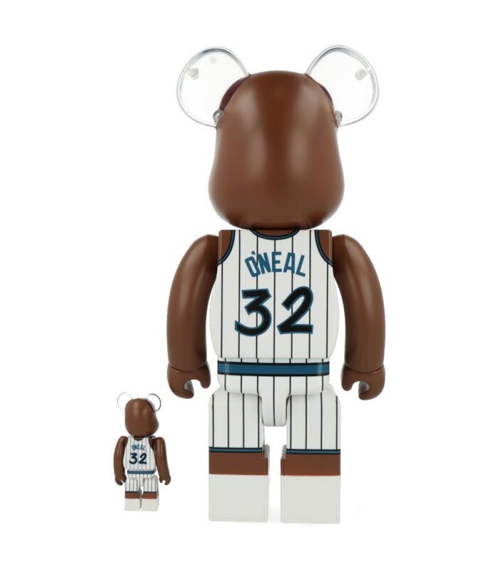 Bearbrick Shaquille O'Neal 400% + 100% by BE@RBRICK, 2021 (view 3)