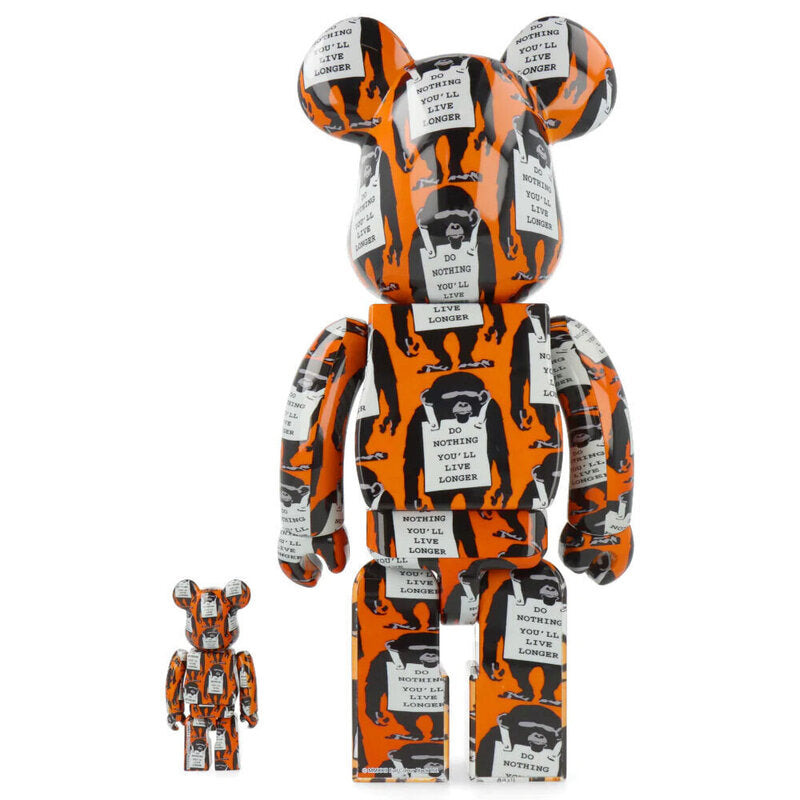Bearbrick Monkey Sign 400% + 100% de BE@RBRICK, 2022 (vue 3)