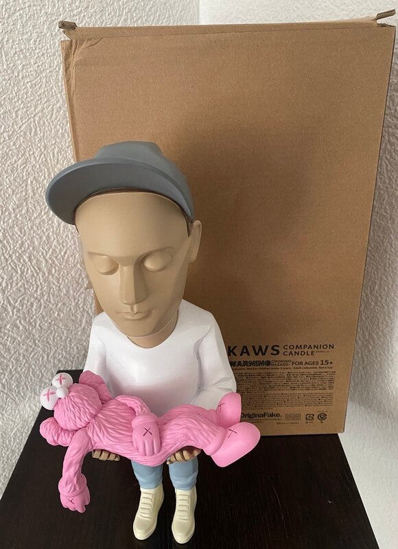 Kaws (BFF Pink) de Danil Yad, 2019 (vue 6)