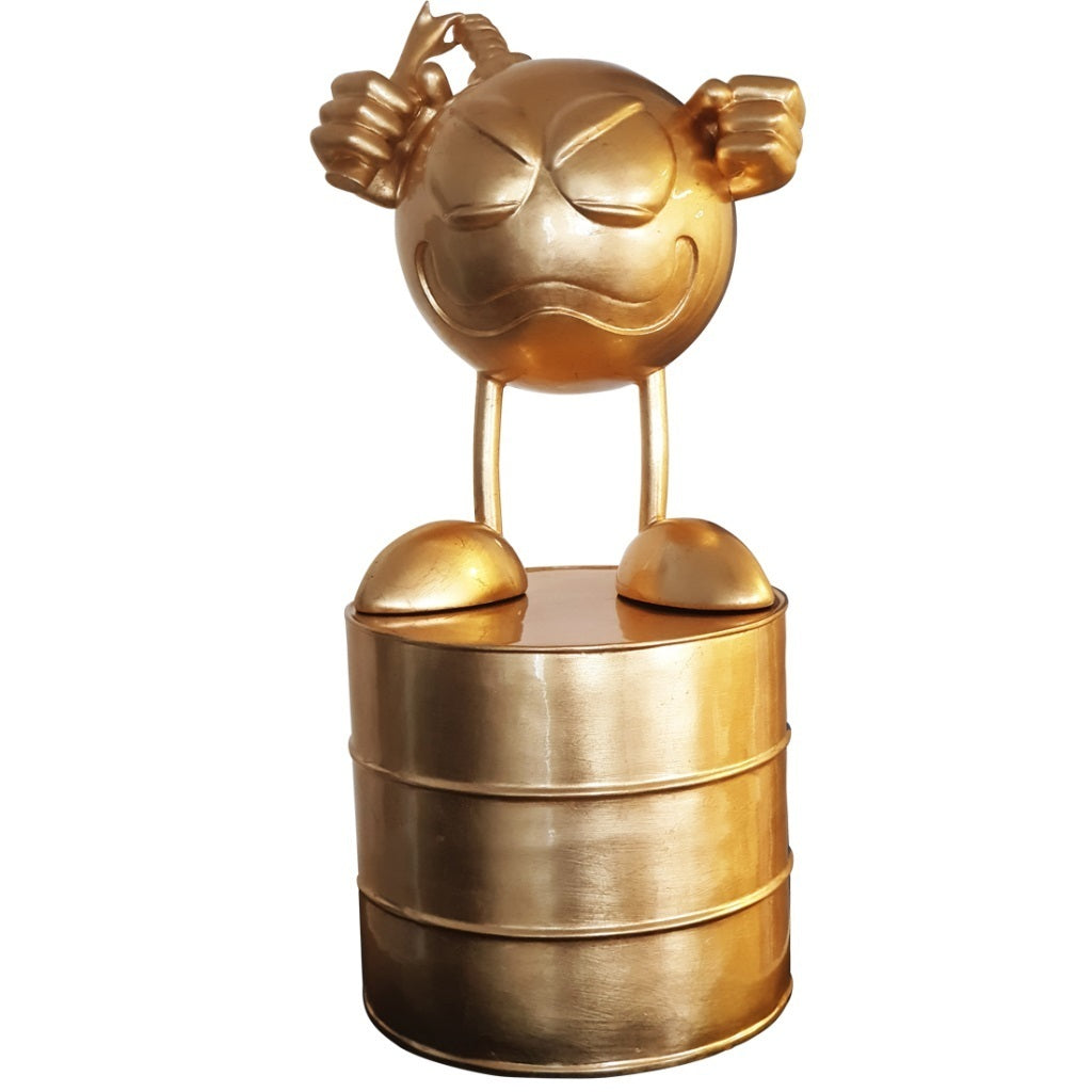 Miss Bomb "Safe Investment" de Dom'One, 2019