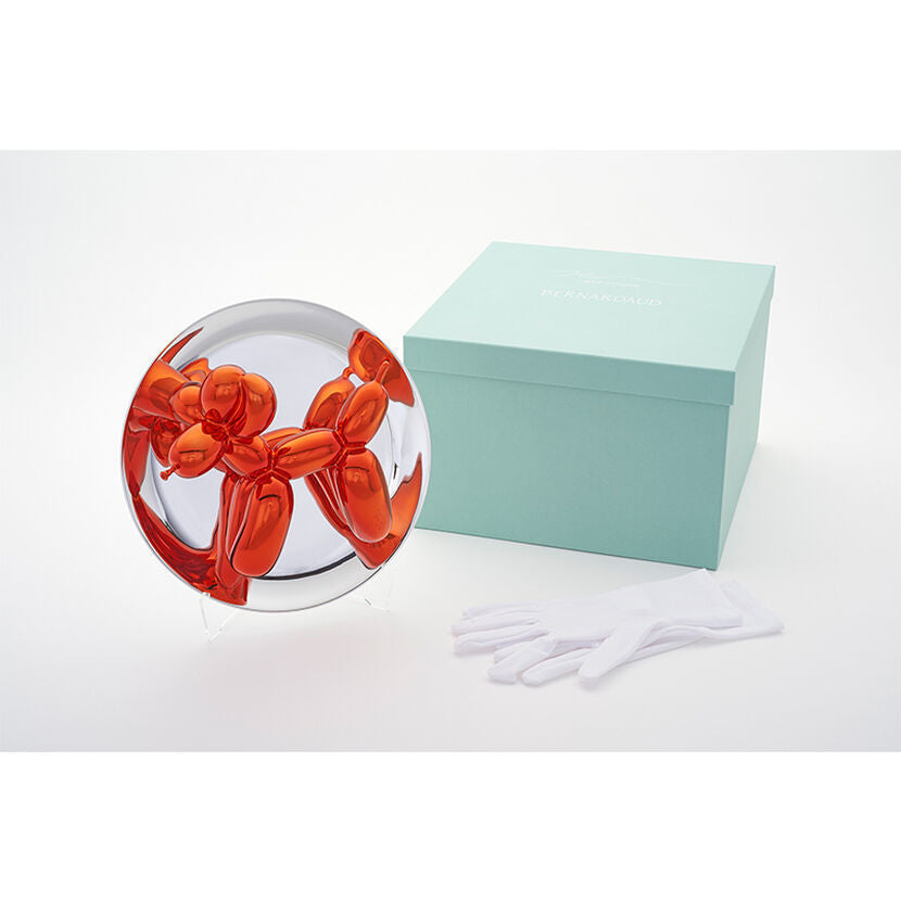 Balloon Dog (Orange) by Jeff Koons, 2015 (view 3)