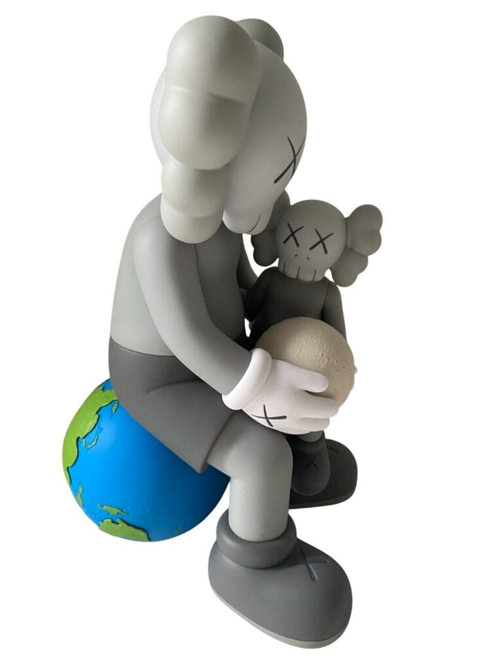 Holiday Thailand (Grey) de KAWS, 2025 (vue 2)