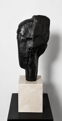 Tête de jeune fille à la frange d'Amedeo Modigliani, vers 1990 (vue 2)