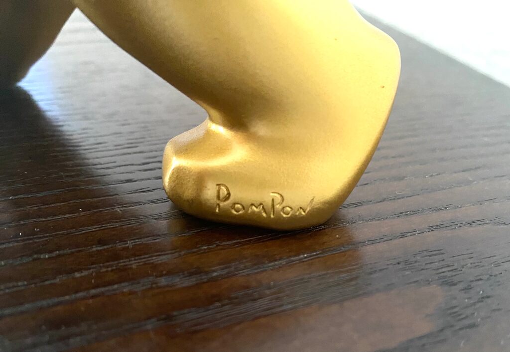 Le choc des titans, (hommage à François Pompon) Gold Matt by Richard Orlinski, 2023 (view 2)