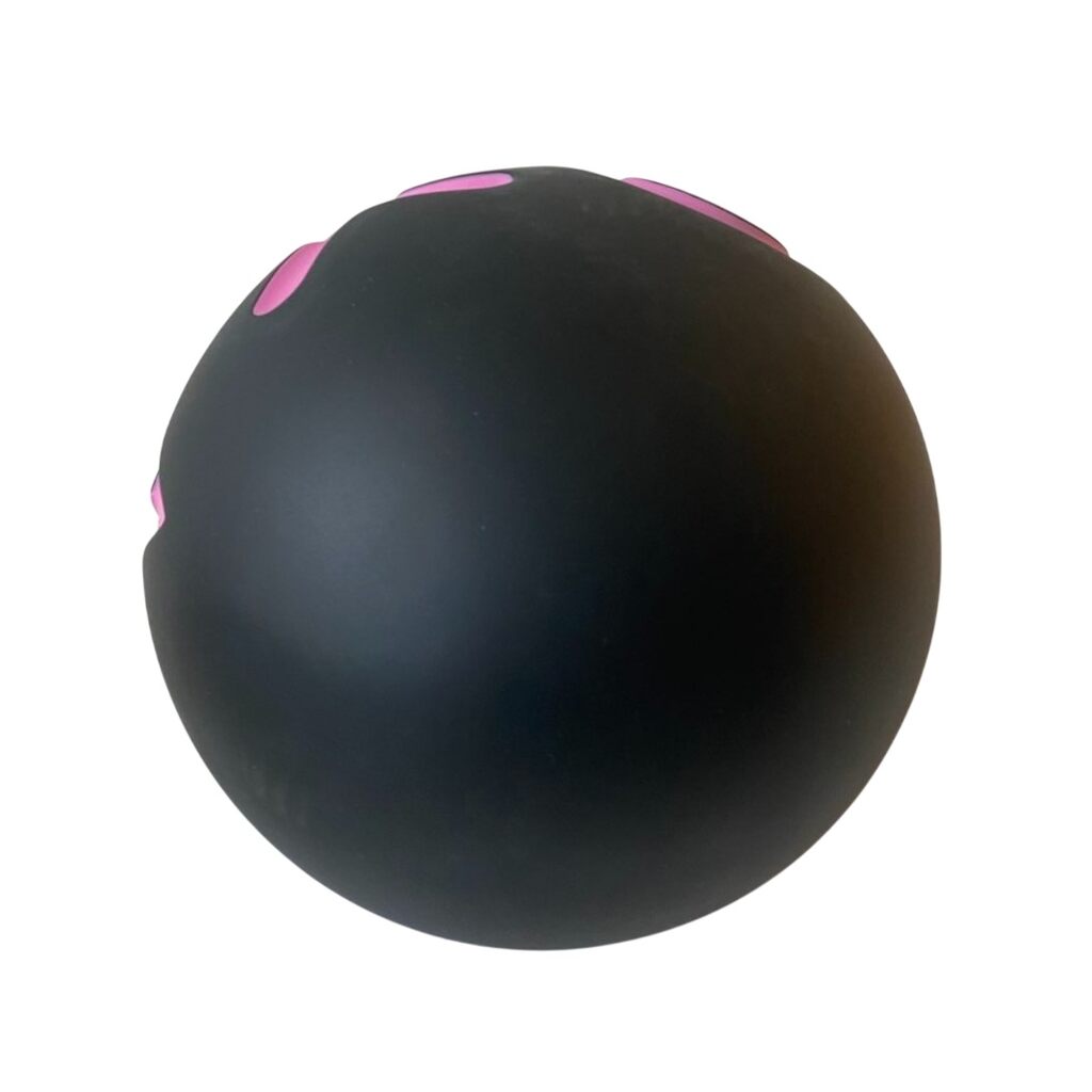 Mr. A Ball (Black) d'André Saraiva, 2018 (vue 2)