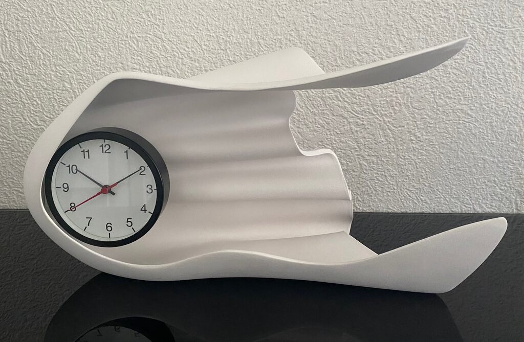 Clock for IKEA de Daniel Arsham, 2021