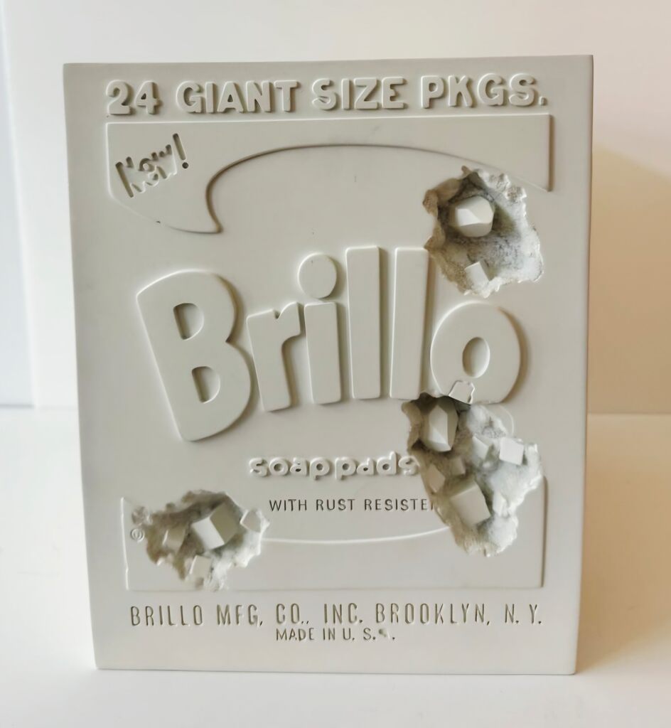 Eroded Brillo Box (White) de Daniel Arsham, 2020 (vue 3)