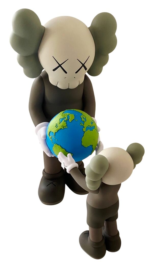 The Promise (Brown) de KAWS, 2022 (vue 2)