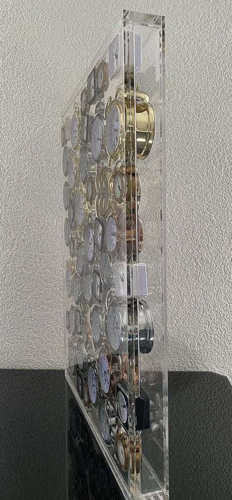 Composition of alarm clocks d'Arman, 2005 (vue 5)