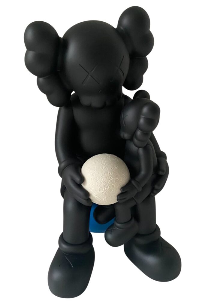 Holiday Thailand (Black) de KAWS, 2025