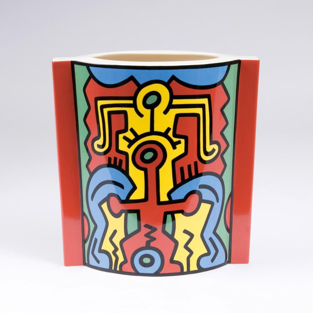 Sculptural Vase No. 2 "Spirit of Art - Series SoHo" de Keith Haring, 1992