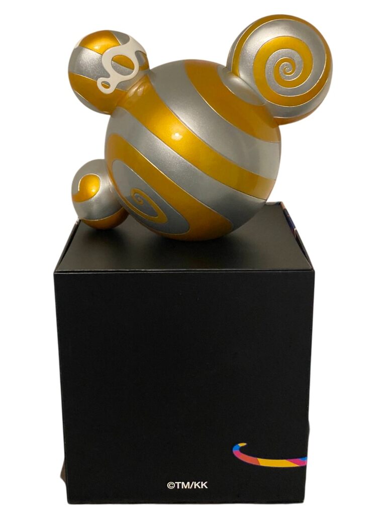 Mr. Dob Gold by Takashi Murakami, 2016 (view 4)
